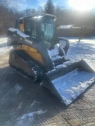 Image of John Deere 333P Primary image