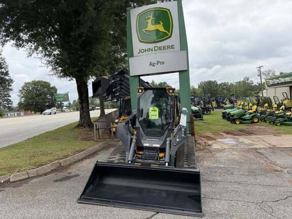 Image of John Deere 333P equipment image 4