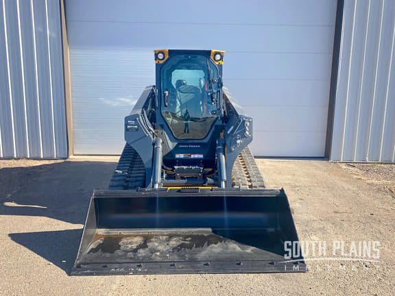 Image of John Deere 333P equipment image 2