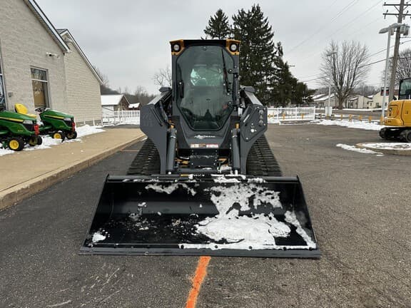Image of John Deere 333P equipment image 4