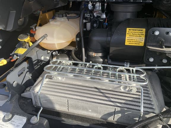 Image of John Deere 333P equipment image 4