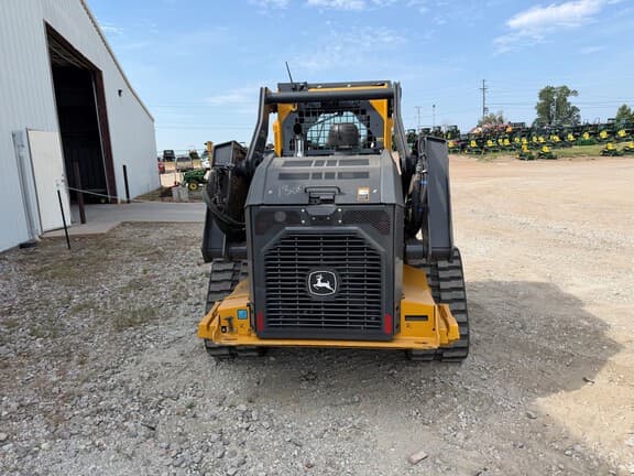 Image of John Deere 333P equipment image 3