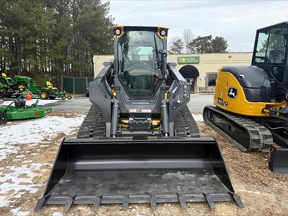 Image of John Deere 333P equipment image 1