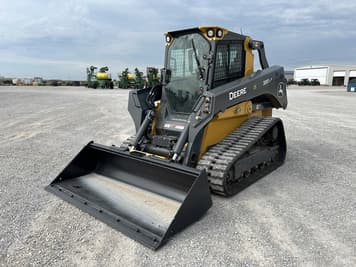 Main image John Deere 333P