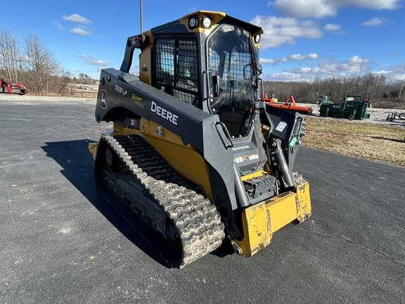 Image of John Deere 333P equipment image 3