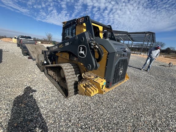 Image of John Deere 333P equipment image 4