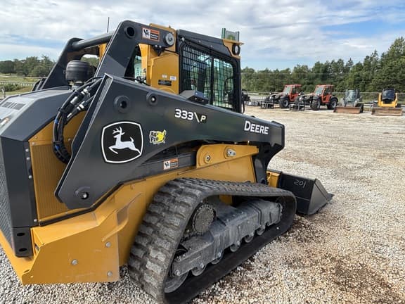 Image of John Deere 333P equipment image 2