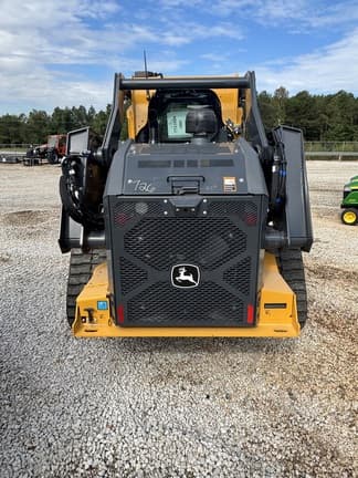 Image of John Deere 333P equipment image 4
