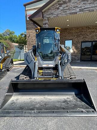 Image of John Deere 333P equipment image 1