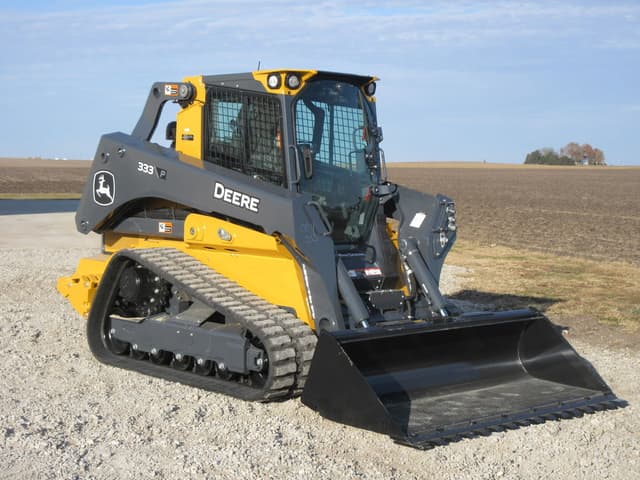 Image of John Deere 333P equipment image 1