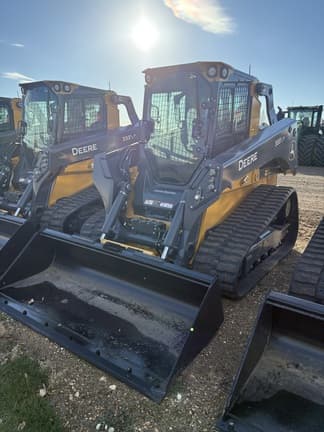 Image of John Deere 333P Image 0