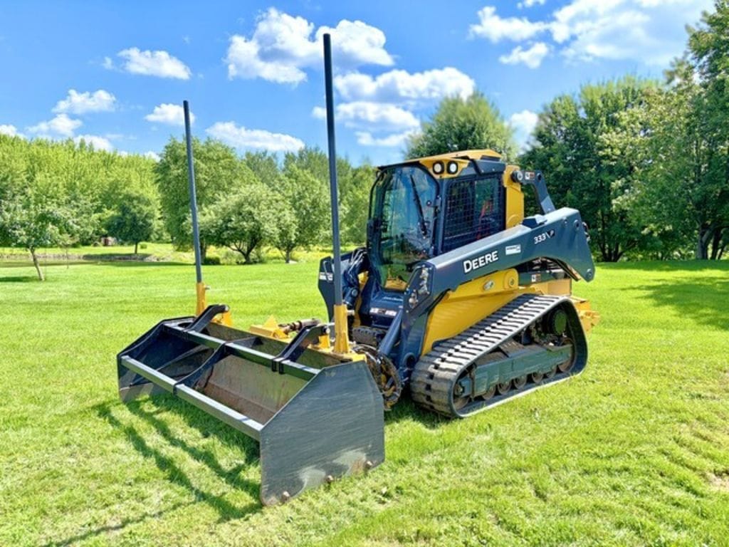 Main image John Deere 333P