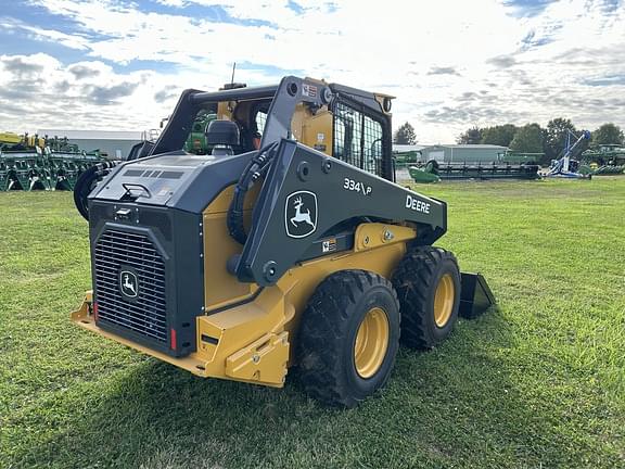 Image of John Deere 334P equipment image 4