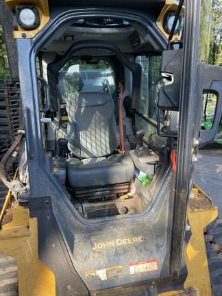 Image of John Deere 335P equipment image 2