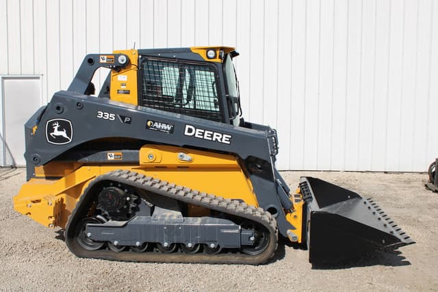 Image of John Deere 335P equipment image 1