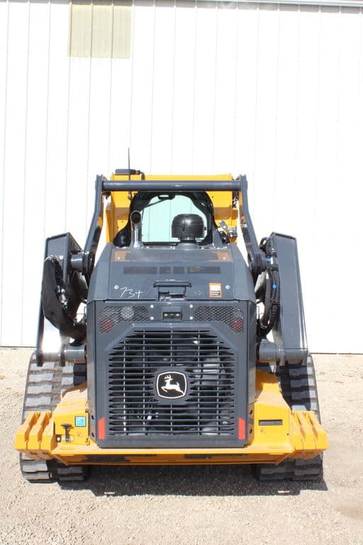 Image of John Deere 335P equipment image 2