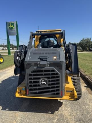 Image of John Deere 335P equipment image 3