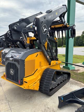 Image of John Deere 335P equipment image 1