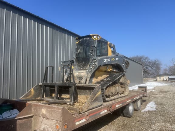 Image of John Deere 335P equipment image 1