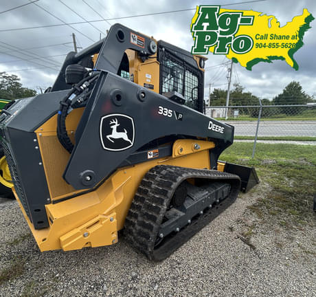 Image of John Deere 335P equipment image 3