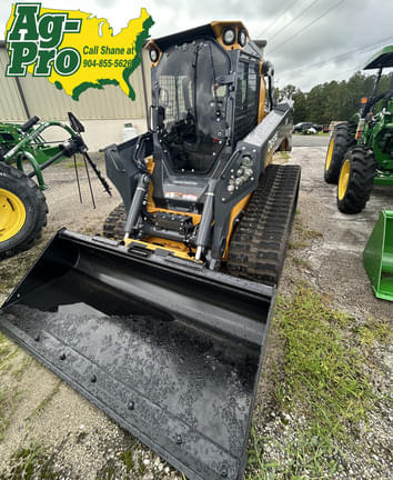 Image of John Deere 335P equipment image 1