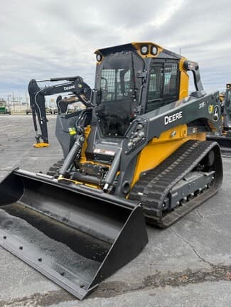 Image of John Deere 335P equipment image 1