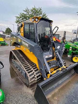 Image of John Deere 335P equipment image 2