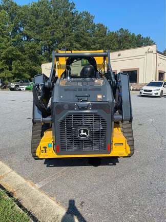 Image of John Deere 335P equipment image 3