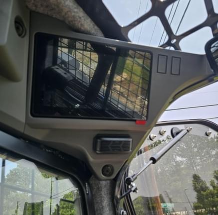 Image of John Deere 335P equipment image 2