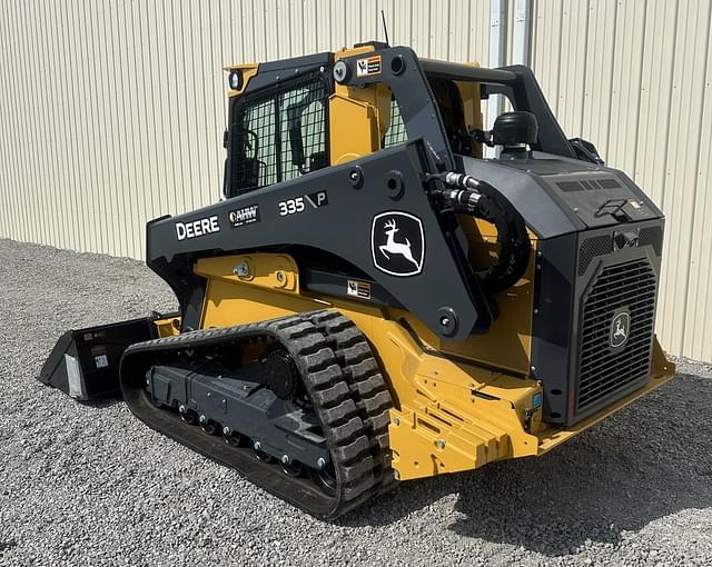 Image of John Deere 335P equipment image 4