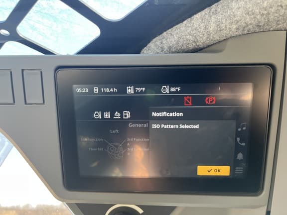 Image of John Deere 335P equipment image 4