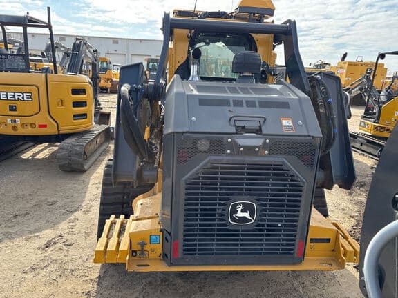 Image of John Deere 335P equipment image 3
