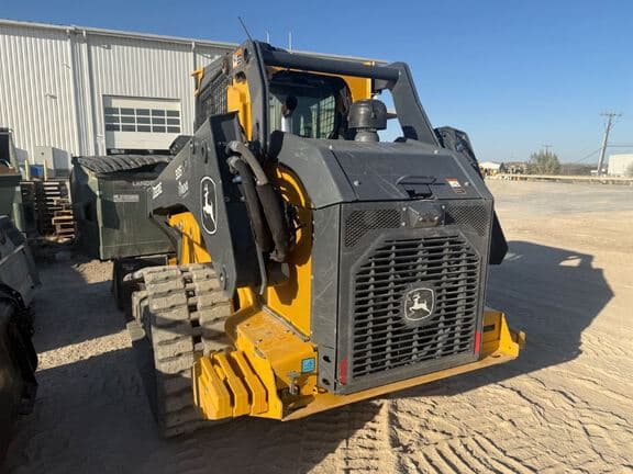 Image of John Deere 335P equipment image 2