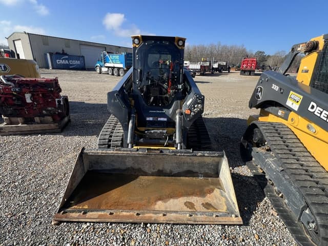 Image of John Deere 335P equipment image 1