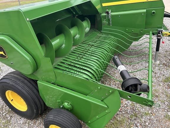 Image of John Deere 338 equipment image 4