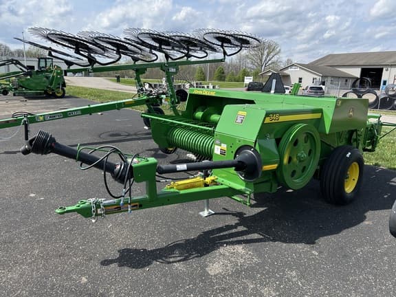 Image of John Deere 348 equipment image 4