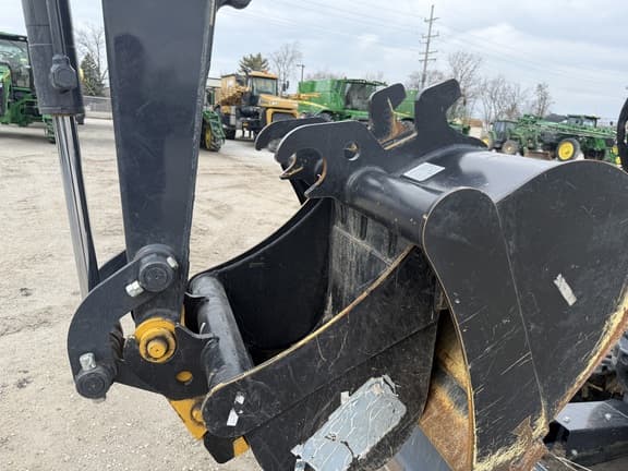 Image of John Deere 35P equipment image 2