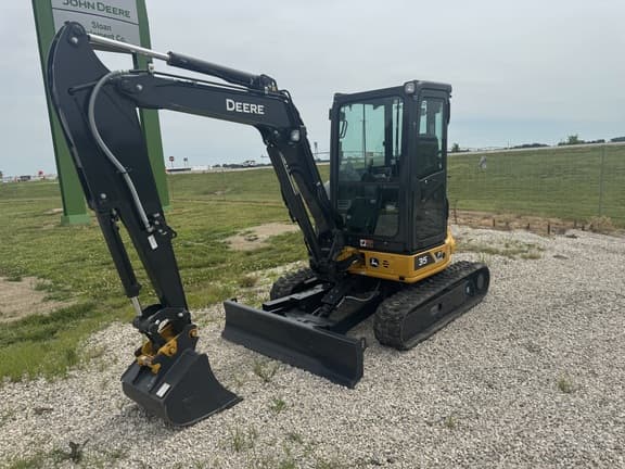 Image of John Deere 35P Primary image