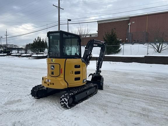 Image of John Deere 35P equipment image 3