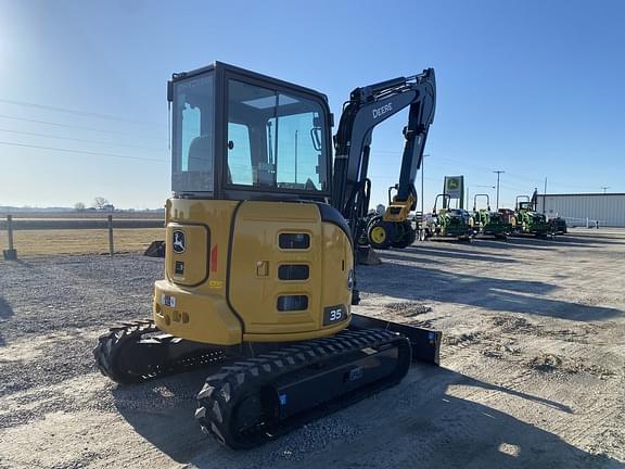 Image of John Deere 35P equipment image 4