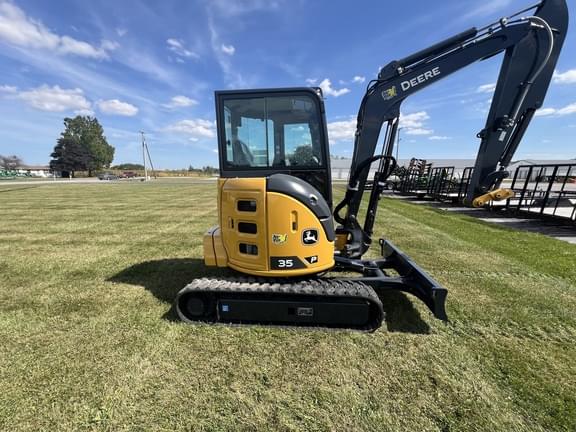 Image of John Deere 35P equipment image 1