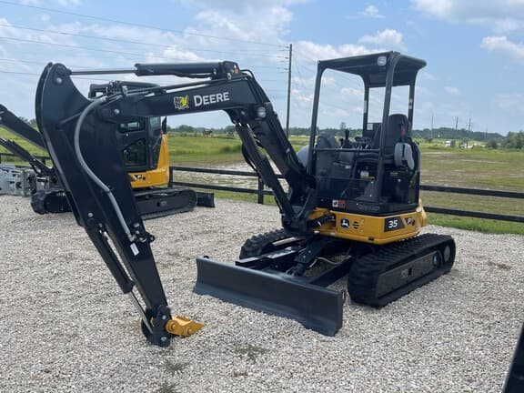 Image of John Deere 35P equipment image 1