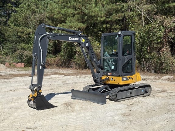 2025 John Deere 35P Equipment Image0
