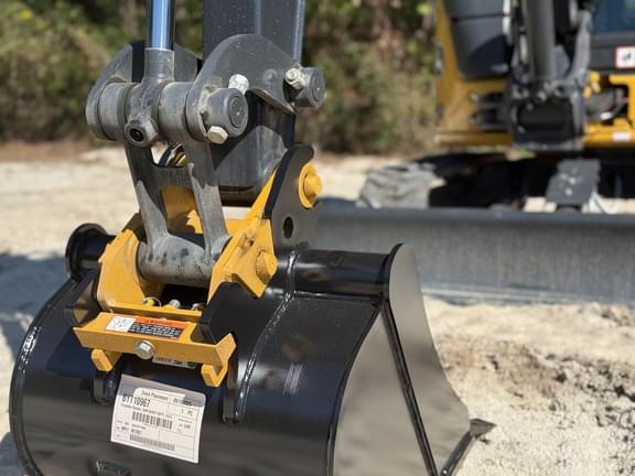 Image of John Deere 35P equipment image 2