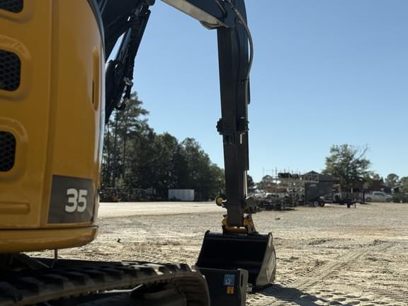 Image of John Deere 35P equipment image 3