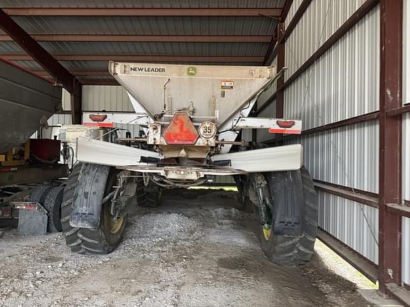Image of John Deere 400R equipment image 4