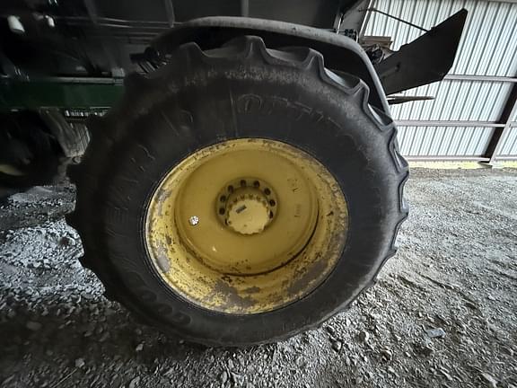 Image of John Deere 400R equipment image 3