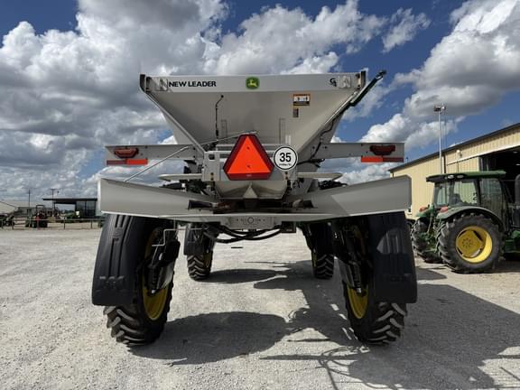 Image of John Deere 400R equipment image 4