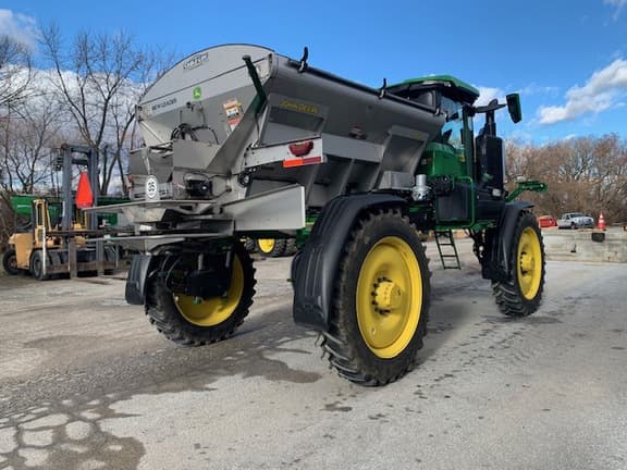 Image of John Deere 400R equipment image 4