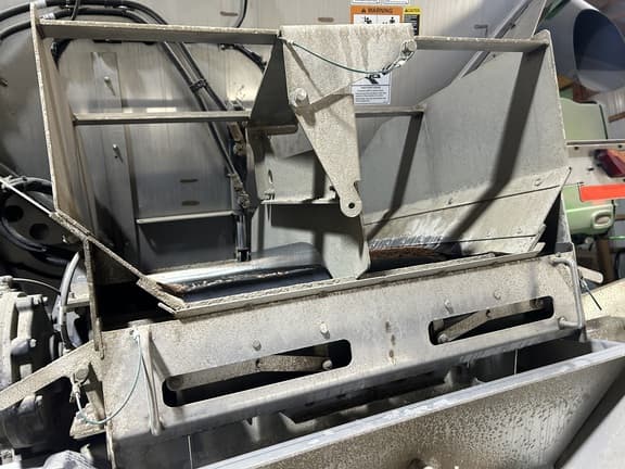 Image of John Deere 400R equipment image 3